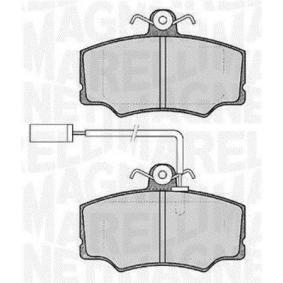 Köp Bromsbelägg av MAGNETI MARELLI 363916060119 till det låga priset 766,47 kr