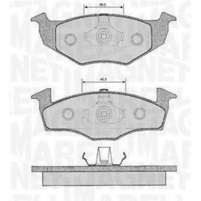 Köp Bromsbelägg av MAGNETI MARELLI 363916060388 till det låga priset 395,40 kr