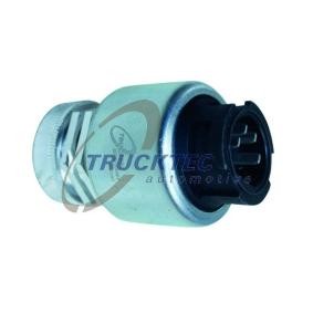 Kjøp Sensor, hastighet / turtall av TRUCKTEC AUTOMOTIVE 01.42.131 til den lave prisen 336,81 NOK