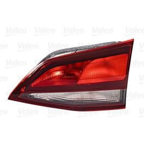 Osta Takavalo VALEO:llä 047074 edullisesti hintaan 103,67 €