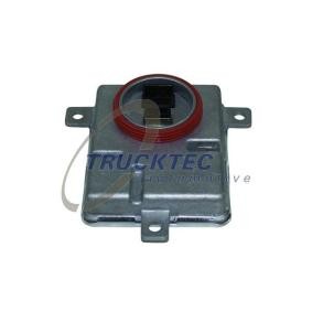 Achetez des Appareil de commande, système d'éclairage TRUCKTEC AUTOMOTIVE 07.58.017 à prix pour 123,24 €