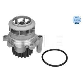 Achetez des Pompe à eau MEYLE 113 220 0021 à prix pour 39,17 €