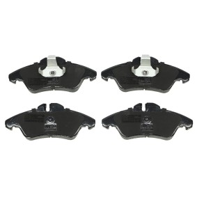 Köp Bromsbelägg av MASTER-SPORT 13046070822N-SET-MS till det låga priset 369,36 kr
