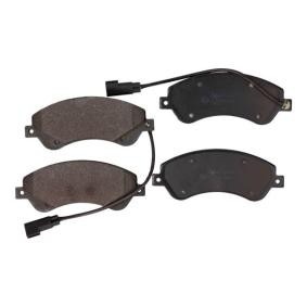 Achetez des Plaquettes de frein MAXGEAR 19-0877 à prix pour 51,65 €