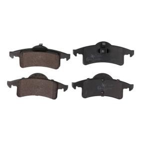Köp Bromsbelägg av MAXGEAR 19-0887 till det låga priset 520,74 kr