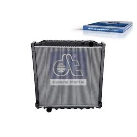 Kjøp Radiator, motorkjøling av DT Spare Parts 3.16284 til den lave prisen 13180,26 NOK
