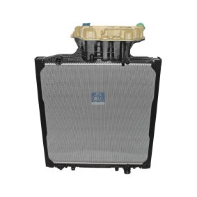Kjøp Radiator, motorkjøling av DT Spare Parts 3.16286 til den lave prisen 15265,72 NOK