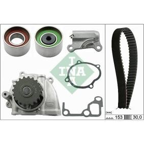 Achetez des Kit de distribution + pompe à eau INA 530 0477 30 à prix pour 256,62 €