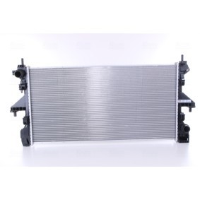Achetez des Radiateur de chez NISSENS en ligne pour Movano Mk3 (C) Camion à Plateau / Châssis (U9) à prix modérés