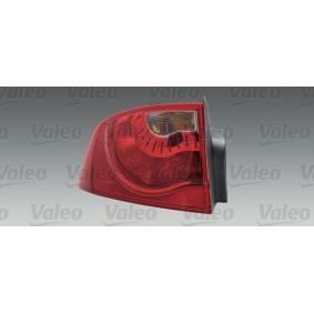 Comprar Piloto trasero de VALEO 043928 a bajo precio de 55,89 €
