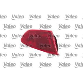 Comprar Piloto trasero de VALEO 044625 a bajo precio de 96,66 €