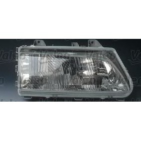 Acquista Faro anteriore da VALEO 085585 a buon mercato per soli 113,32 €
