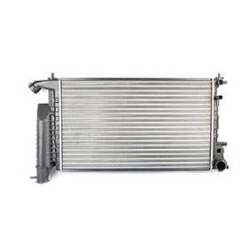 Achetez des Radiateur du moteur BSG BSG 70-520-007 à prix pour 99,97 €
