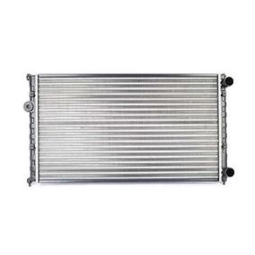 Achetez des Radiateur du moteur BSG BSG 90-520-001 à prix pour 150,33 €