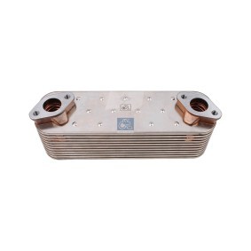 Acquista Radiatore olio motore da DT Spare Parts 3.14179 a buon mercato per soli 351,13 €