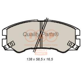 Acquista Kit pastiglie freni da IAP QUALITY PARTS 704-09013 a buon mercato per soli 78,80 €