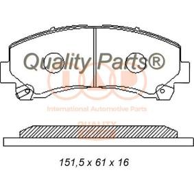 Acquista Kit pastiglie freni da IAP QUALITY PARTS 704-09023 a buon mercato per soli 82,54 €