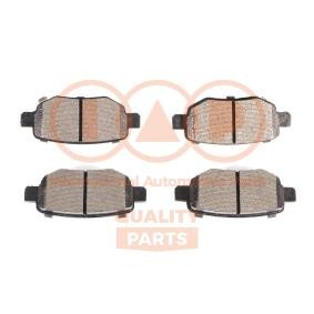 Acquista Kit pastiglie freni da IAP QUALITY PARTS 704-25052 a buon mercato per soli 81,18 €
