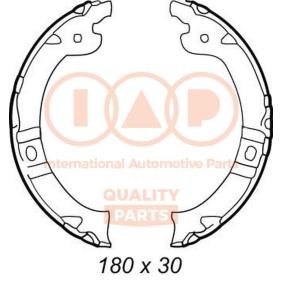 Comprar Zapata de freno de mano de IAP QUALITY PARTS 705-02013 a bajo precio de 76,76 €