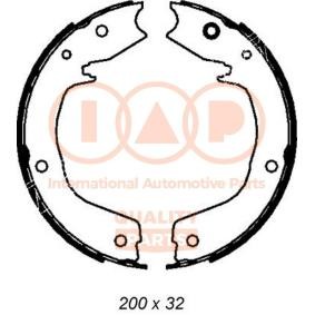 Comprar Zapata de freno de mano de IAP QUALITY PARTS 705-12022 a bajo precio de 87,50 €