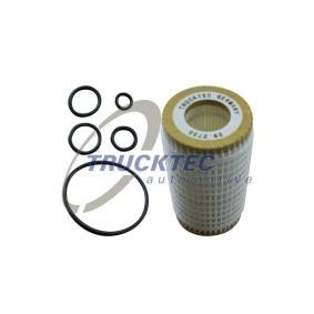 Ölfilter für PUCH von TRUCKTEC AUTOMOTIVE