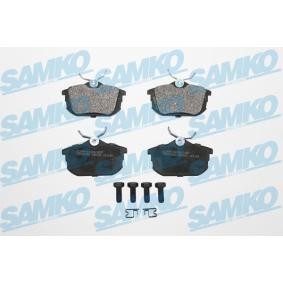 Acquista Kit pastiglie freni da SAMKO 5SP621 a buon mercato per soli 23,44 €