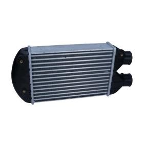 Köp Intercooler av MAXGEAR AC630004 till det låga priset 976,58 kr