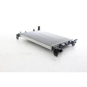 Achetez des Radiateur du moteur BSG BSG 30-520-043 à prix pour 116,24 €