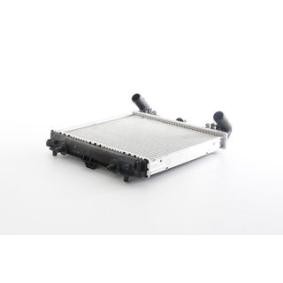 Achetez des Radiateur du moteur BSG BSG 68-520-002 à prix pour 155,46 €
