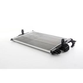 Achetez des Radiateur du moteur BSG BSG 70-520-023 à prix pour 151,93 €