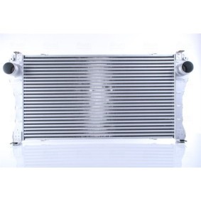 Köp Intercooler av NISSENS 961250 till det låga priset 4237,44 kr