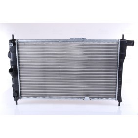 Acquista Radiatore motore da NISSENS 61656 a buon mercato per soli 79,20 €