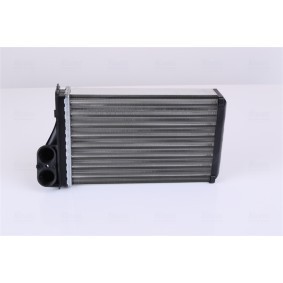 Acquista Scambiatore calore per riscaldamento abitacolo da NISSENS 71152 a buon mercato per soli 34,32 €