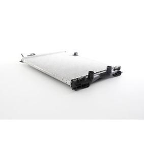 Acquista Radiatore motore da BSG BSG 63-520-018 a buon mercato per soli 169,61 €