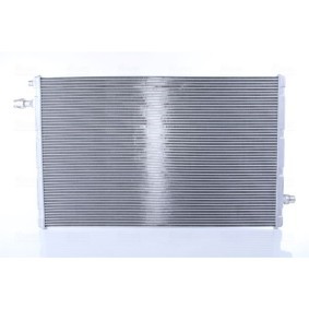 Acquista Radiatore motore da NISSENS 606327 a buon mercato per soli 235,93 €
