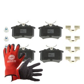 Köp Bromsbelägg av MASTER-SPORT 13046027402N-SET-MSP till det låga priset 216,03 kr