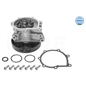 Achetez des Pompe à eau MEYLE 813 932 1951 à prix pour 55,56 €