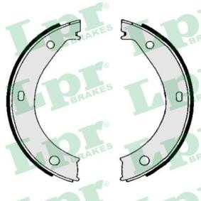 Comprar Zapata de freno de mano de LPR 04690 a bajo precio de 15,88 €