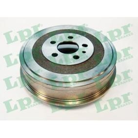 Comprar Tambor de freno de LPR 7D0262 a bajo precio de 48,17 €
