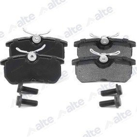 Acquista Kit pastiglie freni da ALTE AUTOMOTIVE 138015BAL a buon mercato per soli 25,91 €