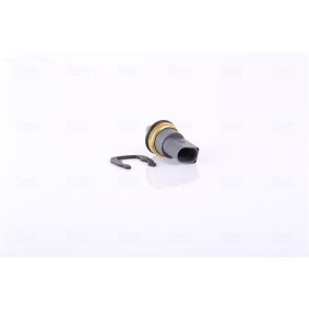 Comprar Bomba de agua auxiliar de NISSENS 832174 a bajo precio de 57,38 €
