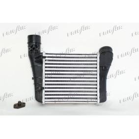 Köp Intercooler av FRIGAIR 0710.3105 till det låga priset 1774,93 kr
