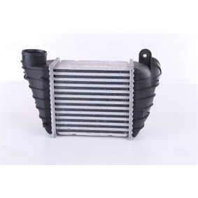 Köp Intercooler av NISSENS 96747 till det låga priset 969,37 kr