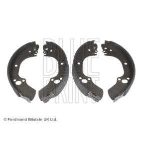 Comprar Juego de zapatas de frenos de BLUE PRINT ADZ94112 a bajo precio de 32,80 €