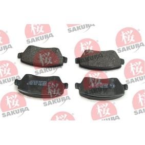 Köp Bromsbelägg av SAKURA 600-10-4137 till det låga priset 223,45 kr