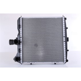 Acquista Radiatore motore da NISSENS 637774 a buon mercato per soli 433,62 €