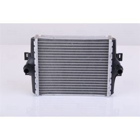 Acquista Radiatore motore da NISSENS 606270 a buon mercato per soli 54,39 €