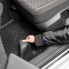 Køb Bilmåtter af HEYNER 737120 til den lave pris 362,75 DKK