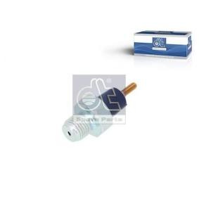 Comprar Interruptor de control de la presión de aceite de DT Spare Parts 13.43131 a bajo precio de 8,38 €