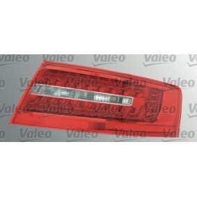 Achetez des Feu arrière VALEO 043842 à prix pour 242,86 €